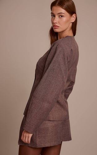 Light Brown Blazer À Taille Cintrée Et Manches Cocon | Taille 42 - PrettyLittleThing - Modalova