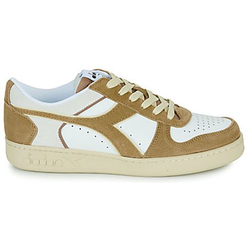 Baskets basses MAGIC BASKET LOW SUEDE LEATHER - Diadora - Modalova