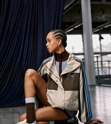 Veste de survÃªtement oversize color-block en nylon - Beige-Neutre Neutre S female - Adidas Originals X Asos - Modalova