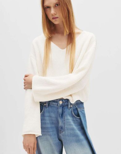 Pull & Bear - Pull en maille chenille Ã  col V - Beige-Neutre Neutre S female - Pull&bear - Modalova