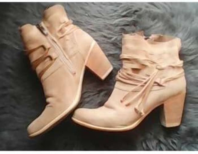 Bottines Bottines en daim T 38 Beige - Tamaris - Modalova