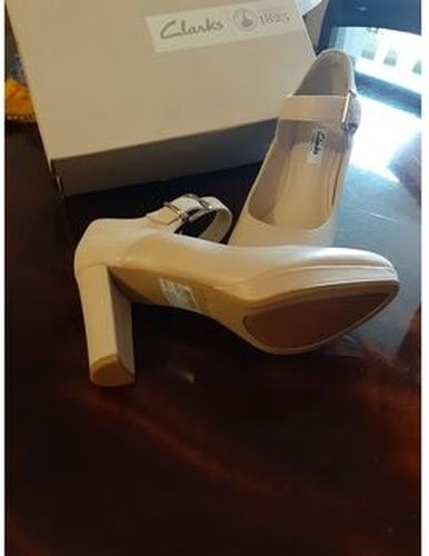 Chaussures escarpins Escarpins Haut Talon Beige - Clarks Original - Modalova