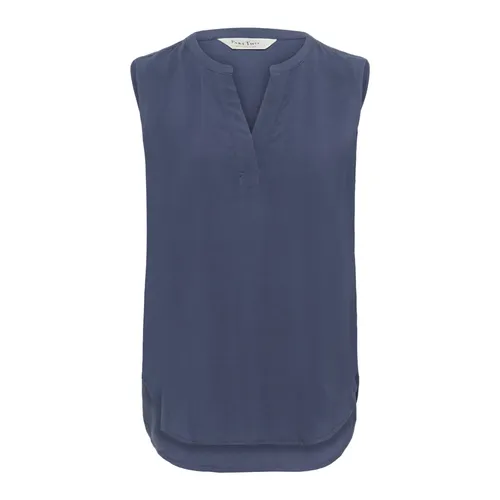 Tops > Sleeveless Tops - - Part Two - Modalova