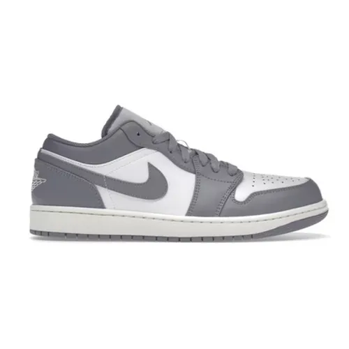Jordan - Shoes > Sneakers - Gray - Jordan - Modalova