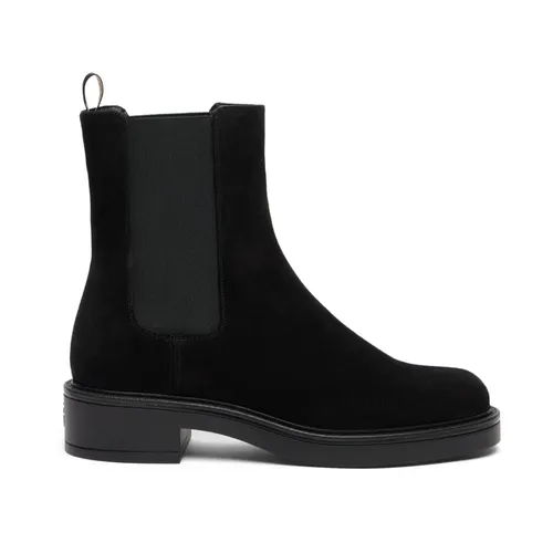 Shoes > Boots > Chelsea Boots - - Stuart Weitzman - Modalova