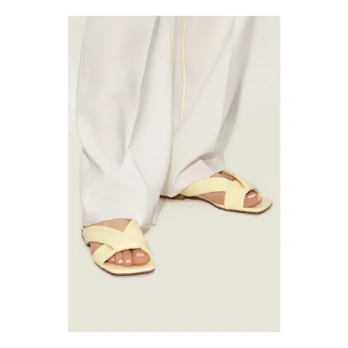 Shoes > Flip Flops & Sliders > Sliders - - Bottega Veneta - Modalova