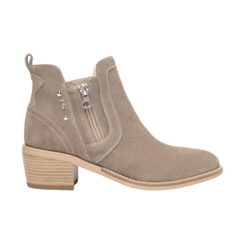Shoes > Boots > Heeled Boots - - Nerogiardini - Modalova
