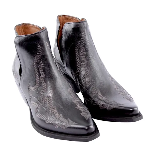 Shoes > Boots > Cowboy Boots - - Zoe - Modalova