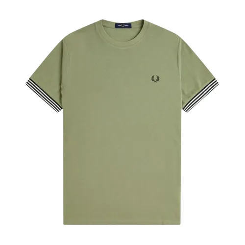 Tops > T-Shirts - - Fred Perry - Modalova