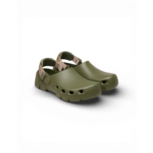 Shoes > Flats > Clogs - - Birkenstock - Modalova