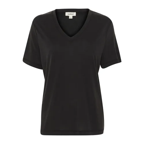 Tops > T-Shirts - - Soaked in Luxury - Modalova