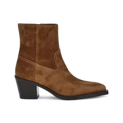 Shoes > Boots > Cowboy Boots - - Stuart Weitzman - Modalova