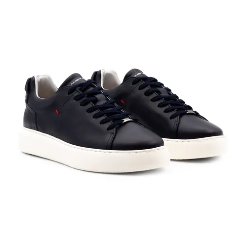 Shoes > Sneakers - - Ambitious - Modalova
