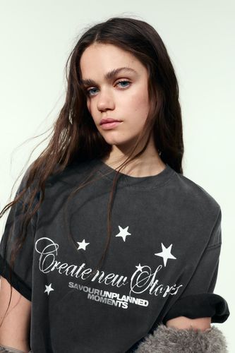 Ullandbear.net/assets/public/c098/6e99/d8ab4412b03a/30dbf3e52efb/07152308833-A2M/07152308833-A2M.jpg?ts=1762442983059" - Apparel & Accessories > Clothing > Shirts & Tops - Modalova