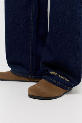 S://static.pullandbear.net/assets/public/5035/4b51/6d7e46db9e7b/db40c124b690/07683366405-A2M/07683366405-A2M.jpg?ts=1759220686104" - Apparel & Accessories > Clothing > Pants - Modalova