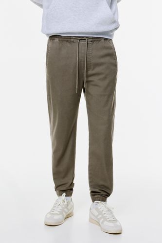 Jpg?ts=1754399037910" - Apparel & Accessories > Clothing > Pants - Modalova