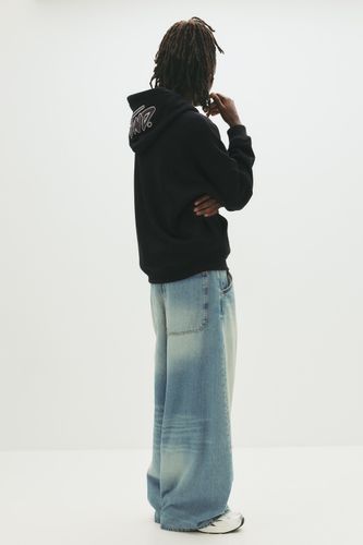 Andbear.net/assets/public/a4af/e61a/e2c84097adbd/09bb91573327/07560504800-A5M/07560504800-A5M.jpg?ts=1753881534925" - Apparel & Accessories > Clothing > Outerwear > Coats & Jackets - Modalova