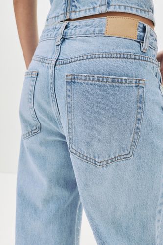 Pullandbear.net/assets/public/b640/6c78/a9194cf0a430/390813a06012/07683343427-A2M/07683343427-A2M.jpg?ts=1755675180070" - Apparel & Accessories > Clothing > Pants - Modalova