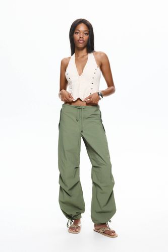Pantalon Parachute - Pull&Bear - Modalova