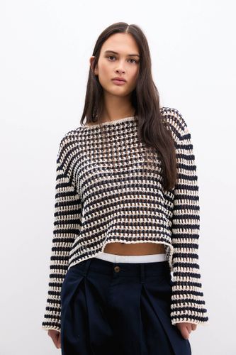 Pull À Rayures En Crochet - Pull&Bear - Modalova