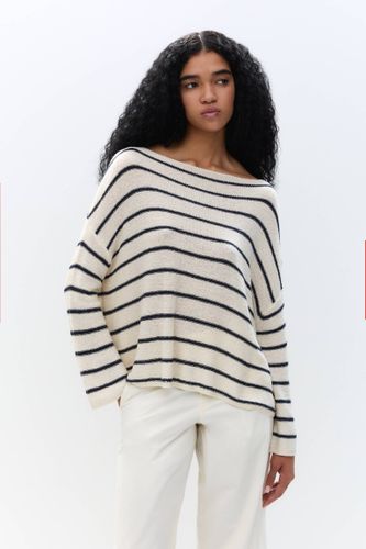 Pull À Col Bateau À Rayures - Pull&Bear - Modalova