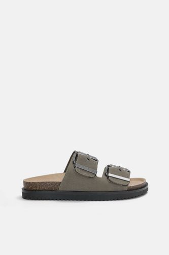 Sandales Plates Cuir Boucles - Pull&Bear - Modalova