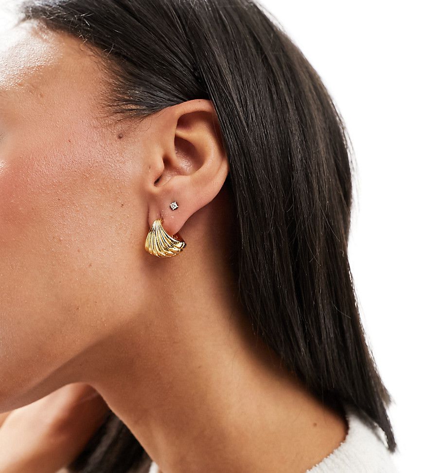 Boucles d'oreilles effet festonné en plaqué or 18 carats - Orelia - Modalova