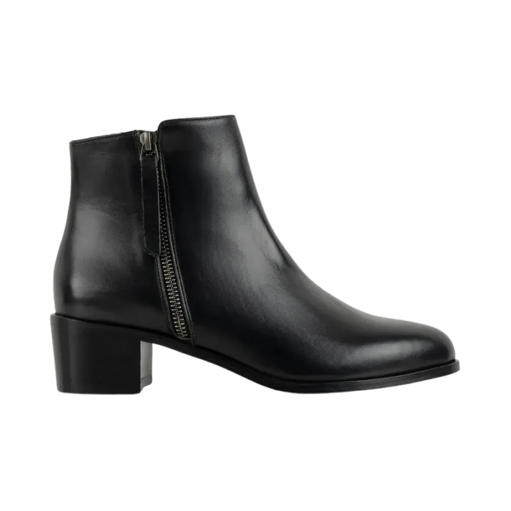 Shoes > Boots > Ankle Boots - - Bobbies Paris - Modalova