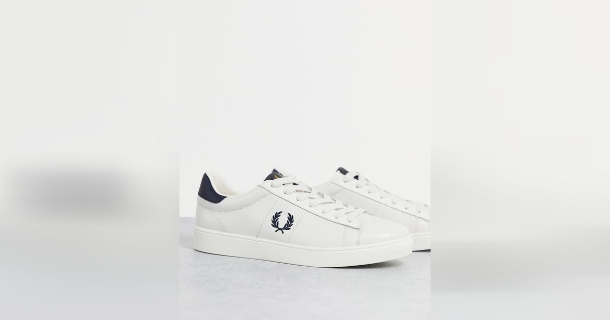 Fred perry 2024 chaussure blanche