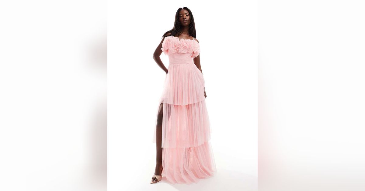 Lace and beads robe 2025