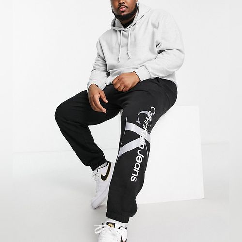 Taille: L Homme Sweatpants with logo Noir Miinto Homme Vêtements Pantalons & Jeans Pantalons Joggings 
