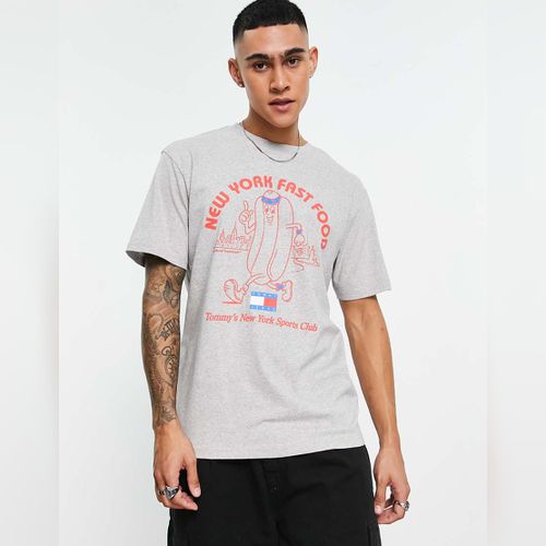 Tommy Jeans - T-shirt décontracté en coton à imprimé basketball